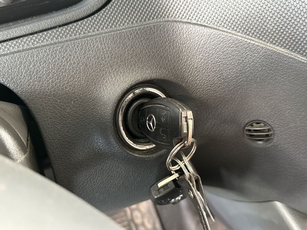 Mercedes-Benz Vito 2014 Sininen