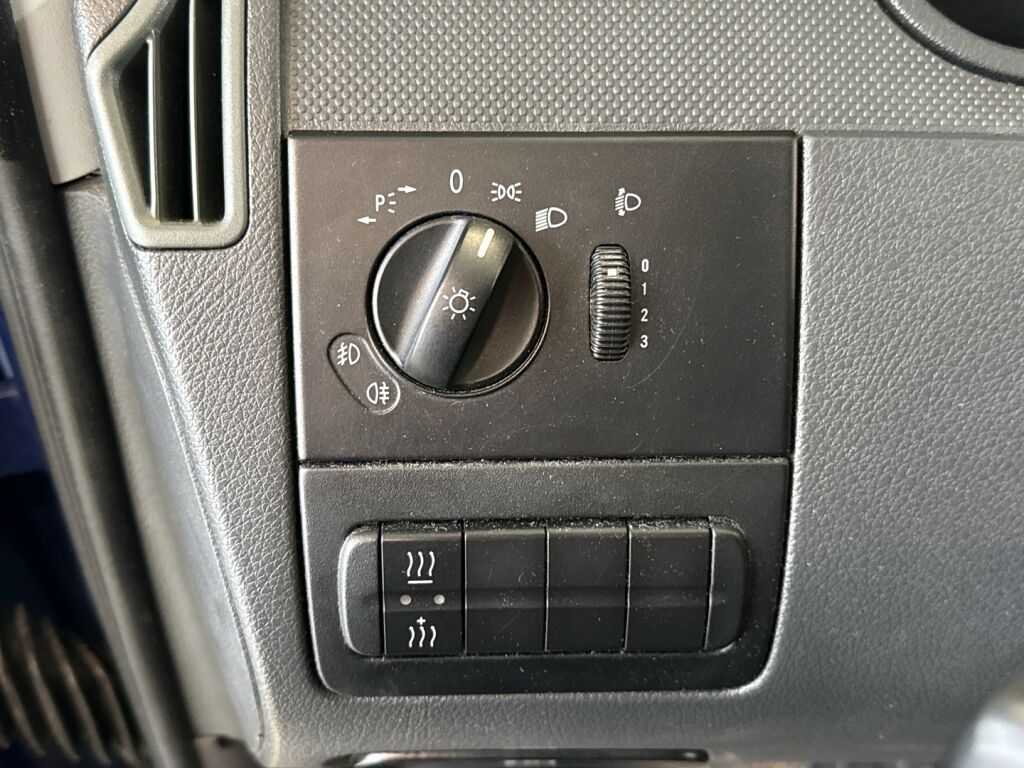 Mercedes-Benz Vito 2014 Sininen