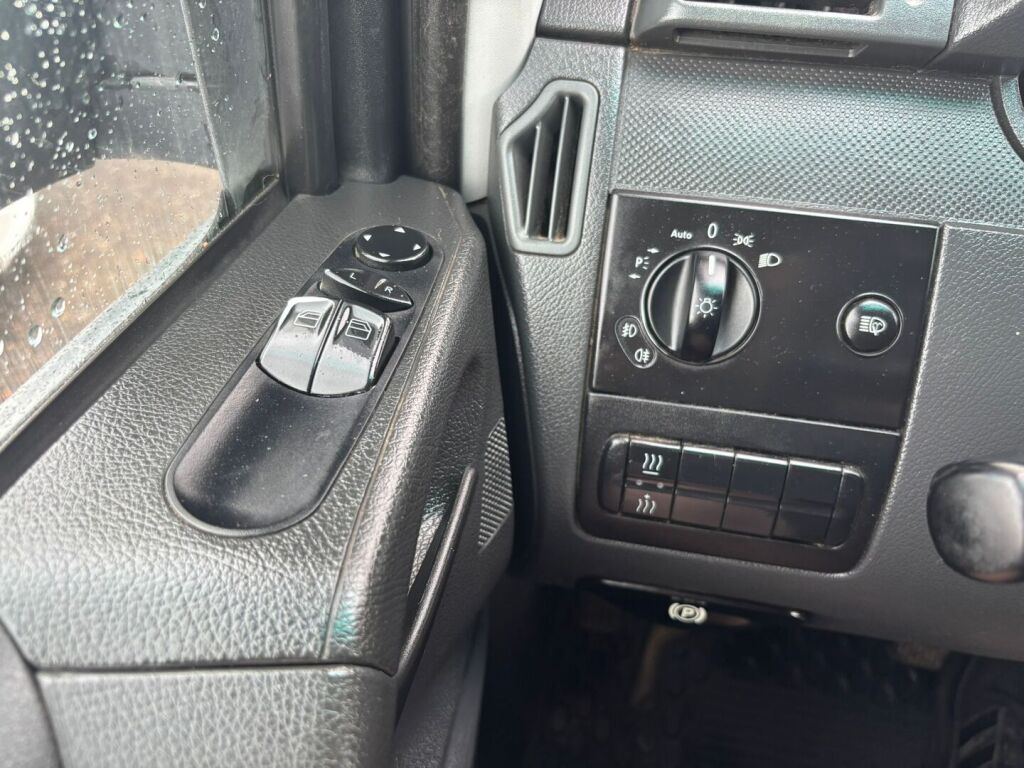 Mercedes-Benz Vito 2014 Ruskea (beige)