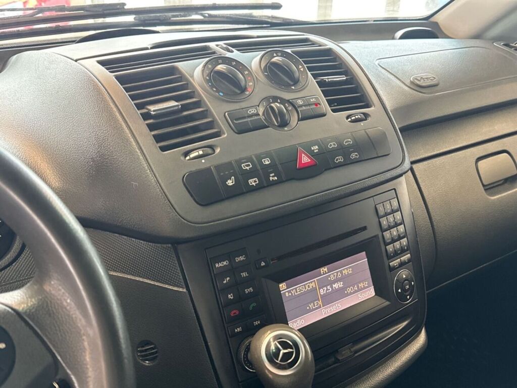 Mercedes-Benz Vito 2014 Ruskea (beige)