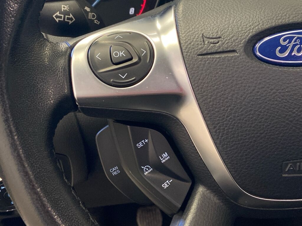 Ford Focus 2014 Harmaa