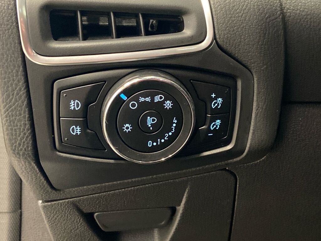 Ford Focus 2014 Harmaa