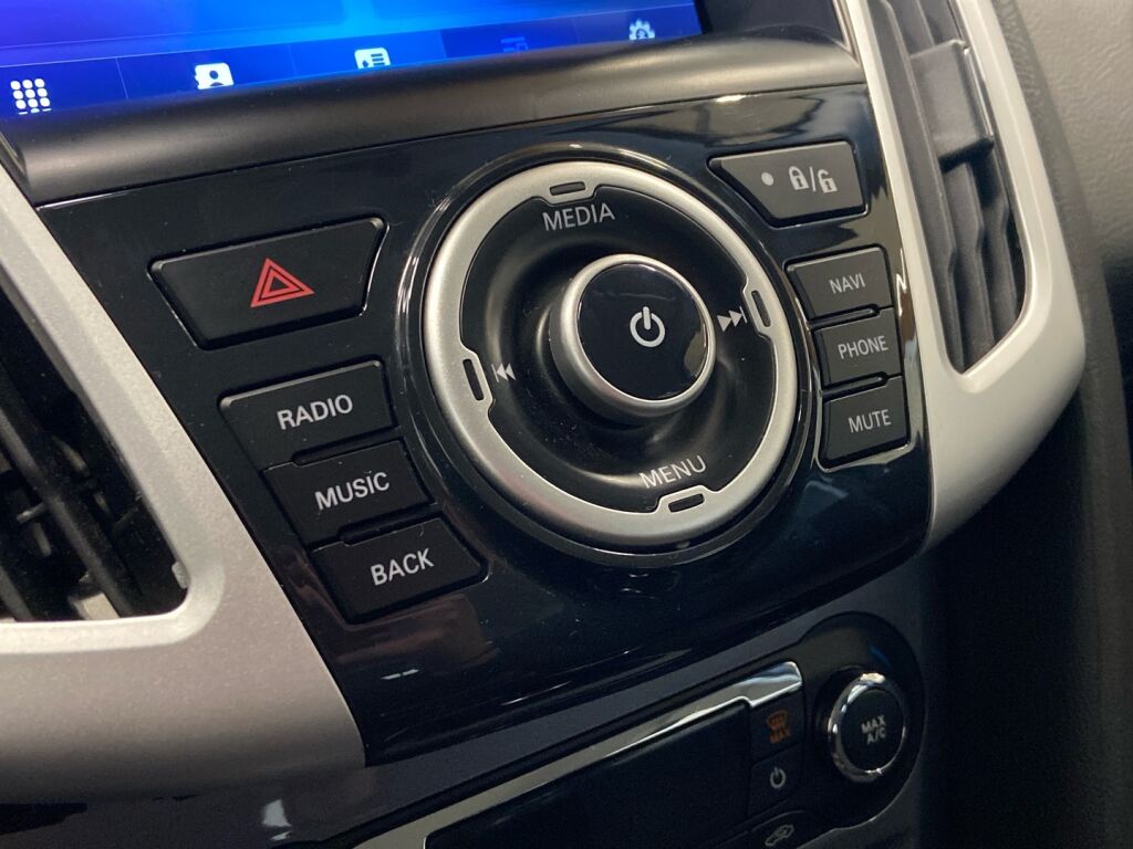 Ford Focus 2014 Harmaa