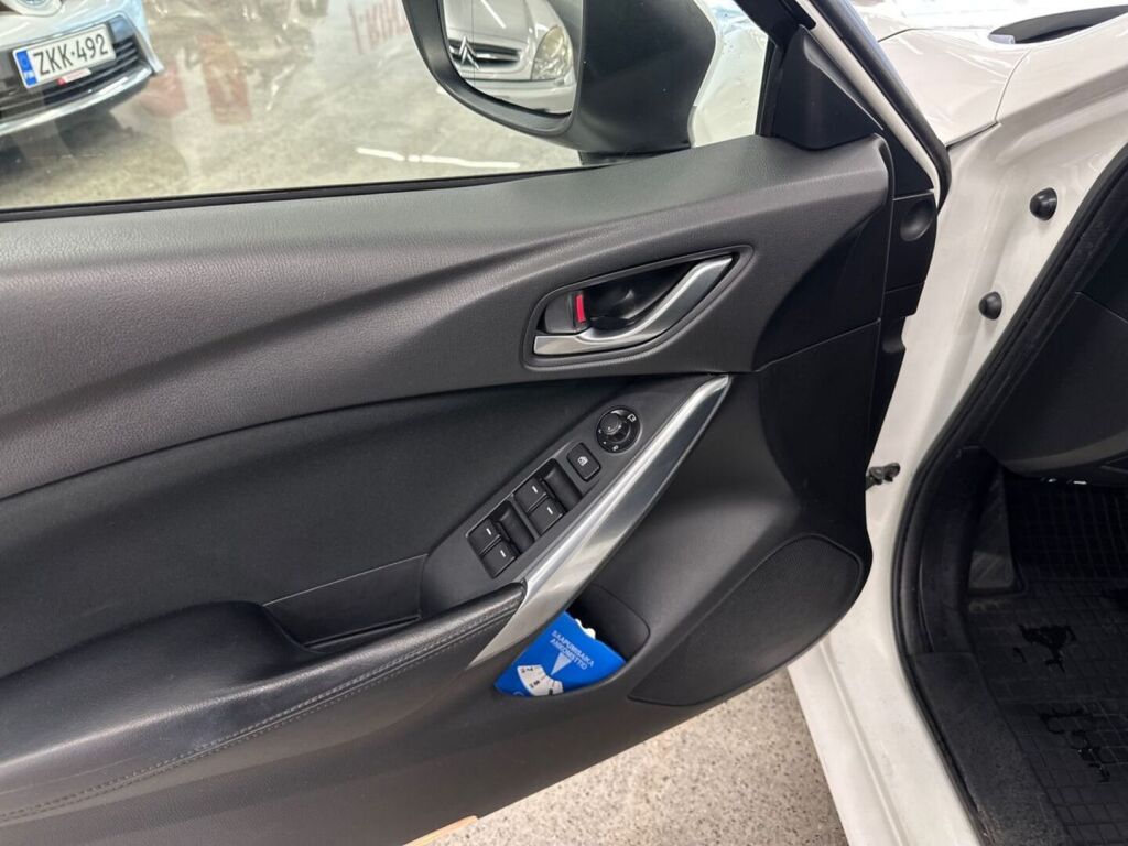Mazda Mazda6 2015 Valkoinen