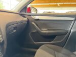 Skoda Octavia 2014 Punainen