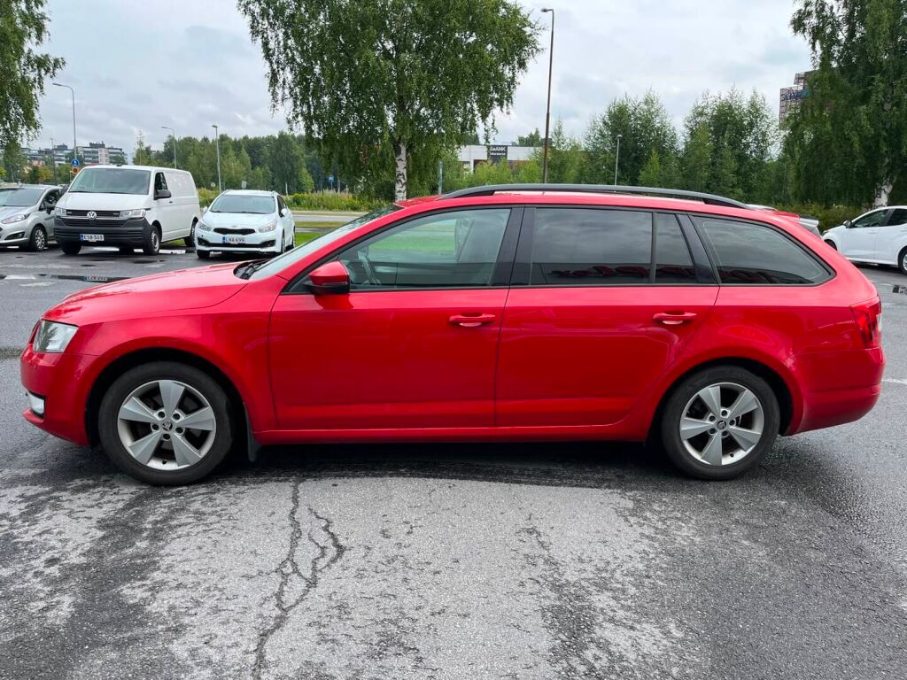 Skoda Octavia 2014 Punainen