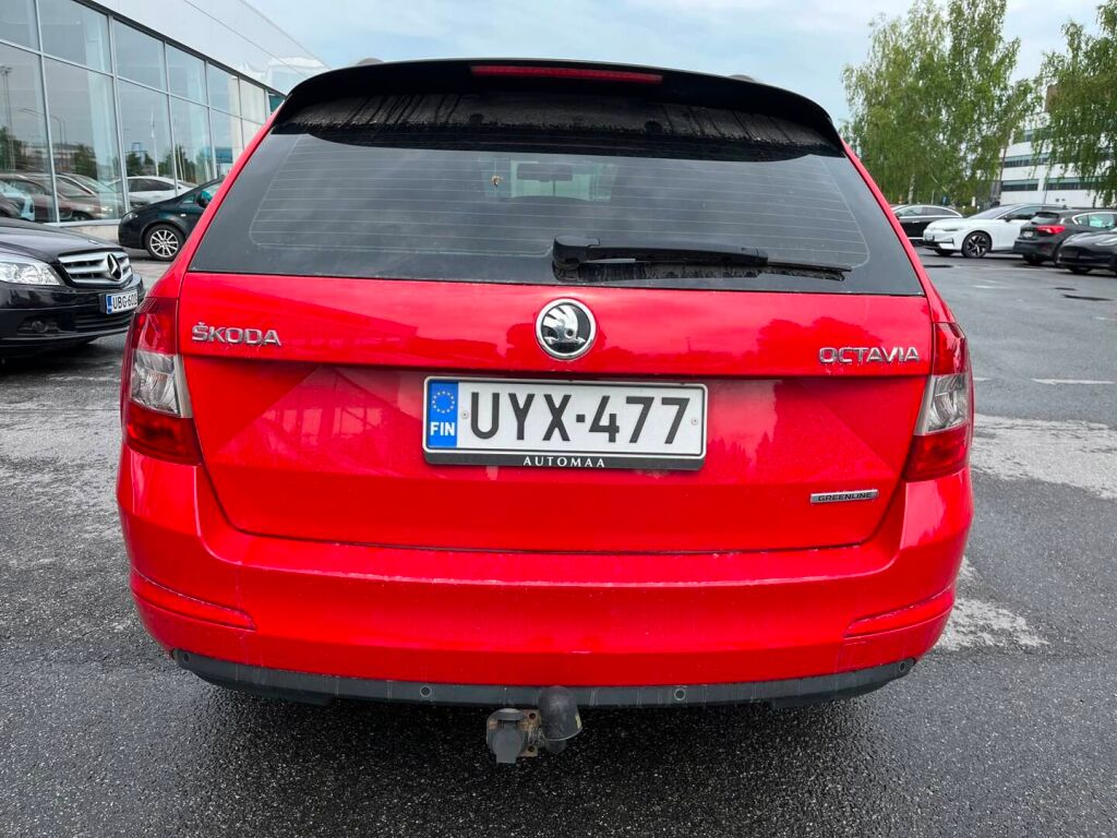 Skoda Octavia 2014 Punainen