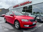 Skoda Octavia 2014 Punainen