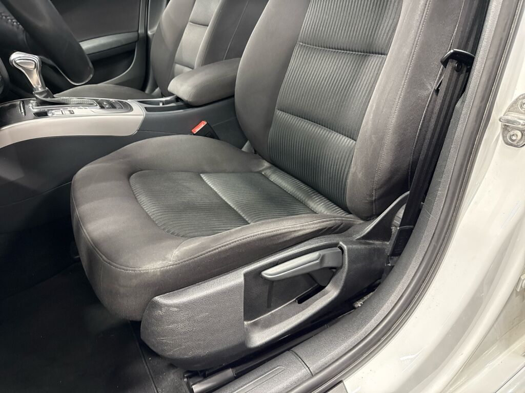 Audi A4 2015 Valkoinen