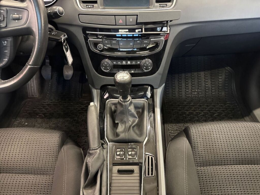 Peugeot 508 2015 Valkoinen