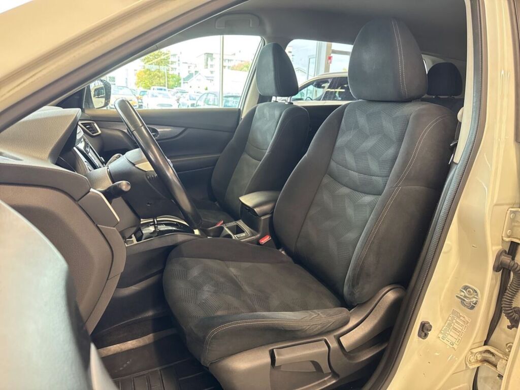 Nissan X-Trail 2014 Valkoinen