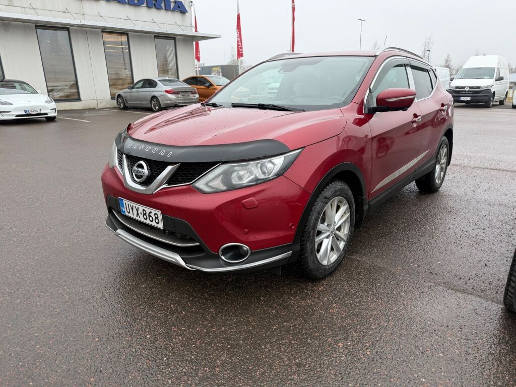 Nissan Qashqai 2014 Punainen
