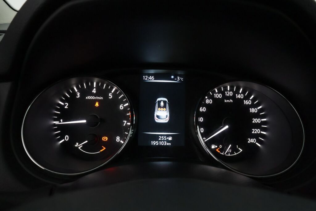 Nissan Qashqai 2015 Violetti