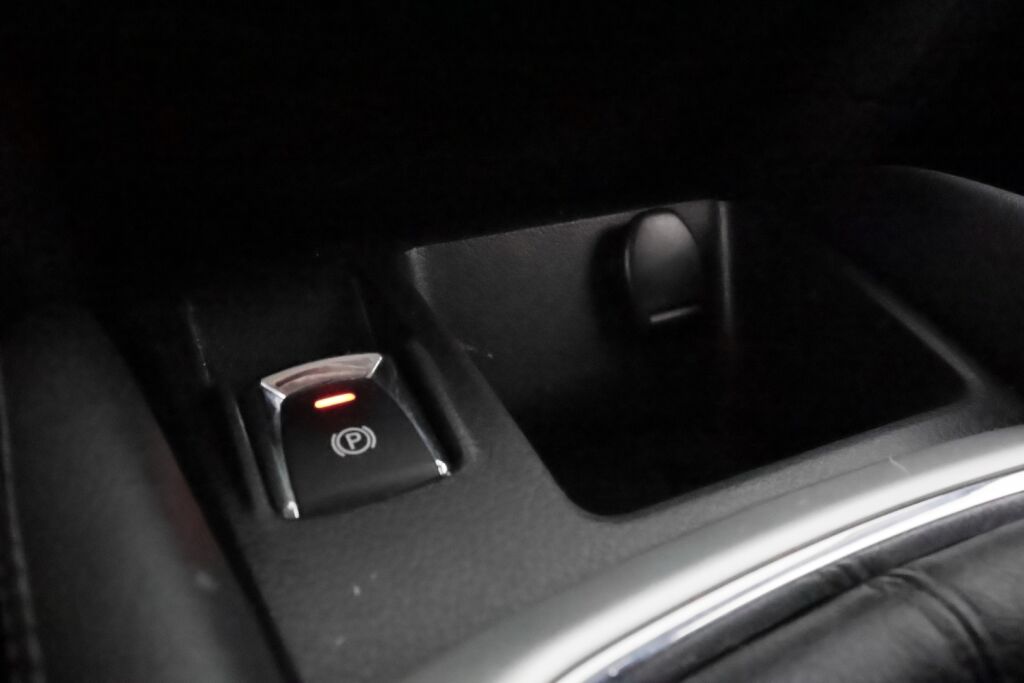 Nissan Qashqai 2015 Violetti