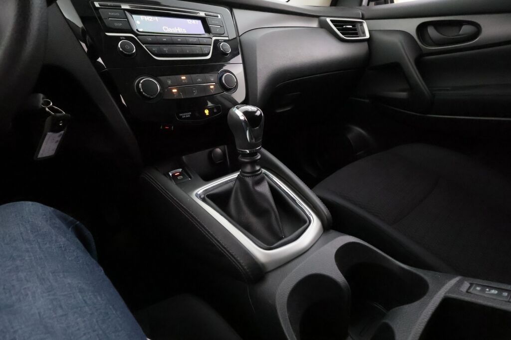 Nissan Qashqai 2015 Violetti