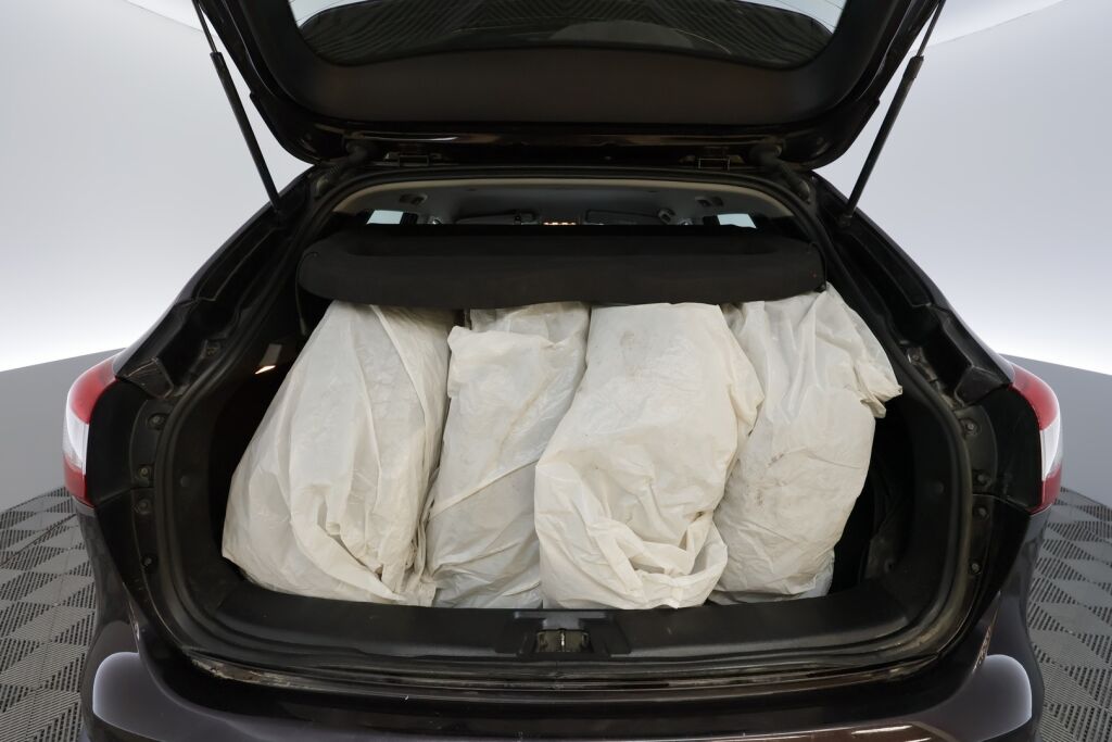 Nissan Qashqai 2015 Violetti