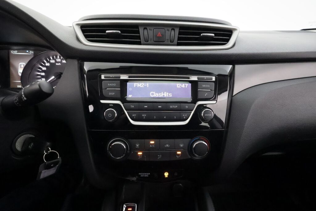 Nissan Qashqai 2015 Violetti