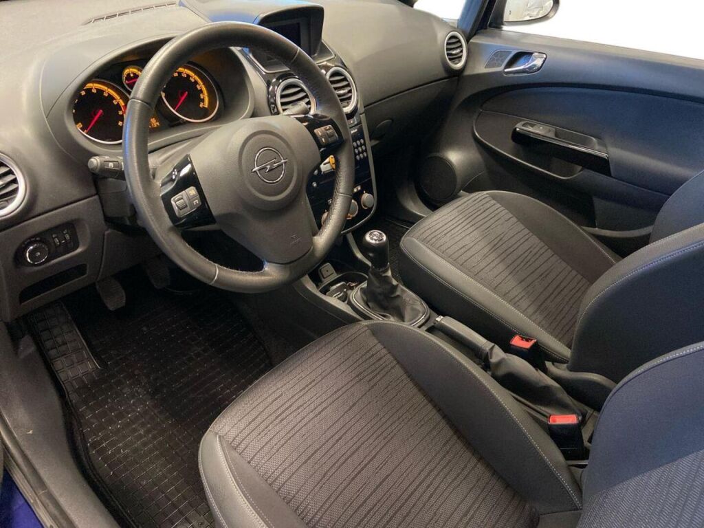 Opel Corsa 2014 Sininen