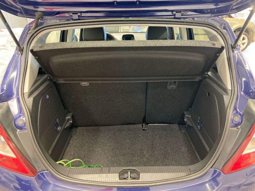Opel Corsa 2014 Sininen