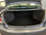 Toyota Avensis 2015 Harmaa