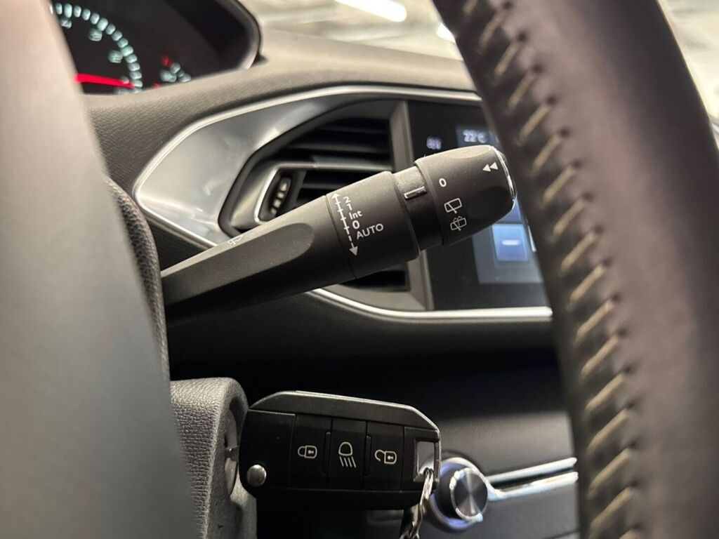 Peugeot 308 2014 Harmaa