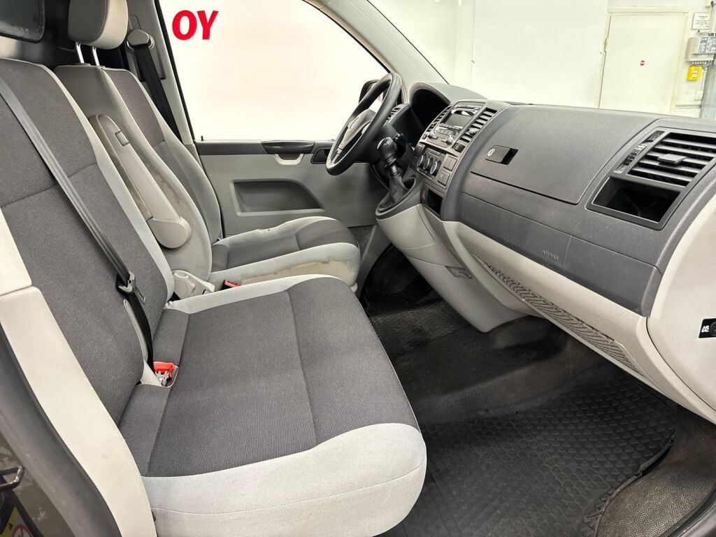 Volkswagen Transporter 2015 Musta