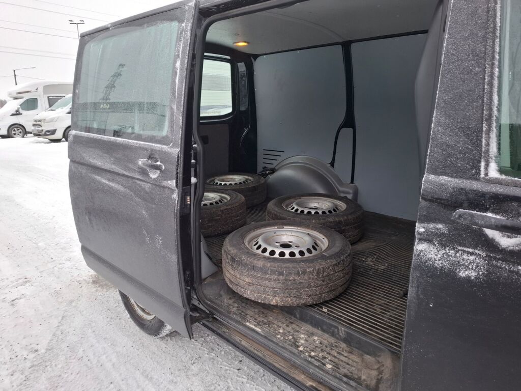 Volkswagen Transporter 2015 Musta