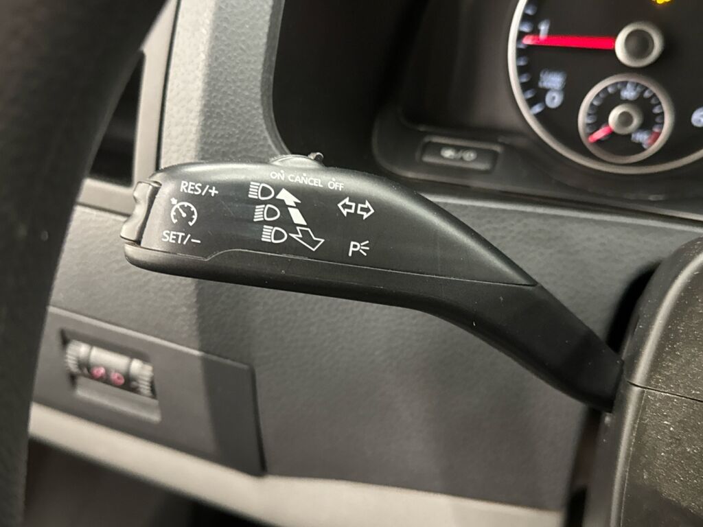 Volkswagen Transporter 2015 Musta