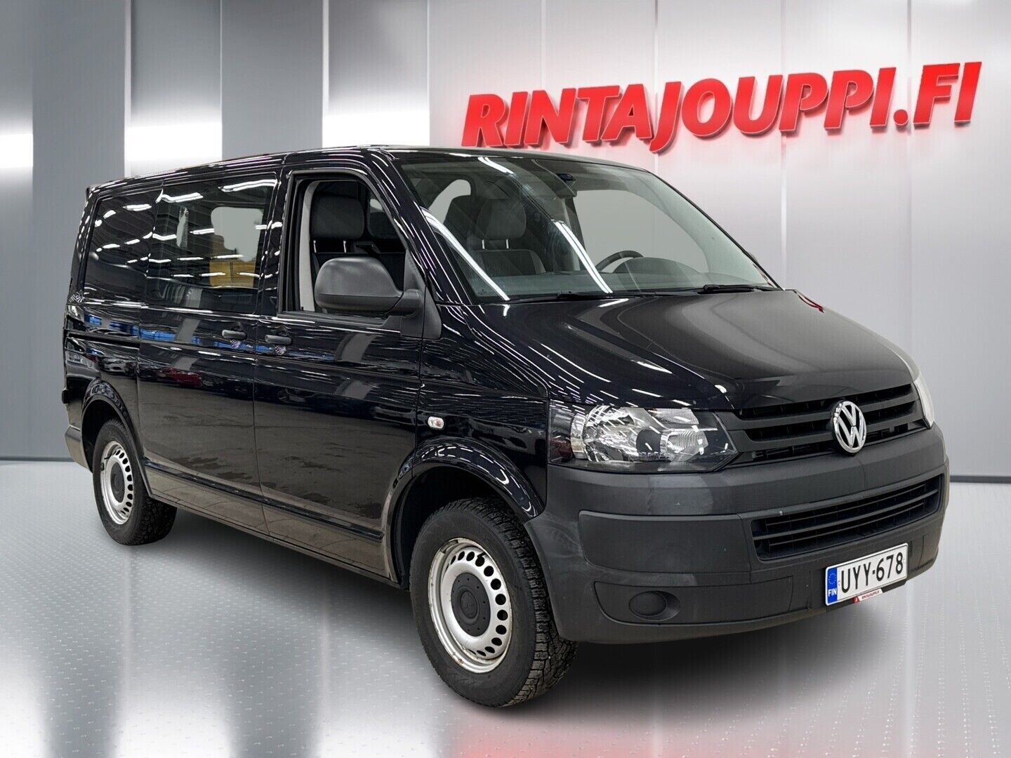 Musta Volkswagen Transporter
