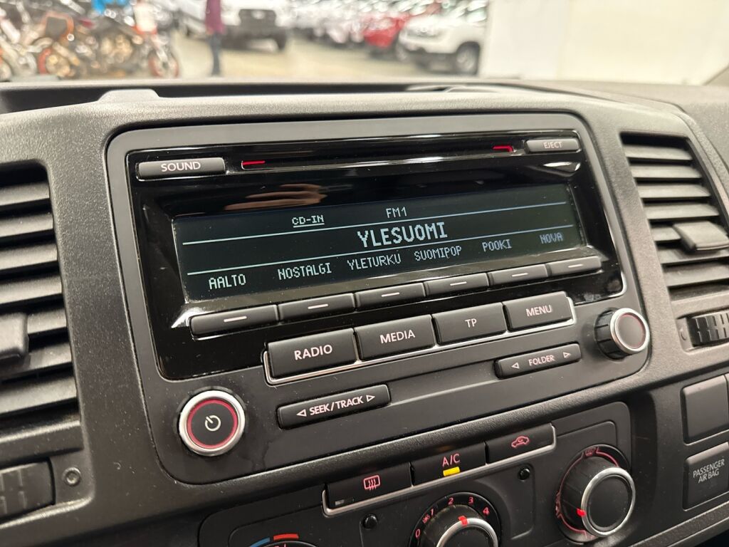 Volkswagen Transporter 2015 Musta