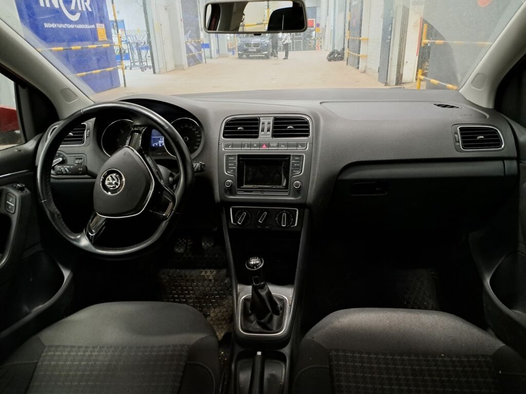 Volkswagen Polo 2014 Punainen