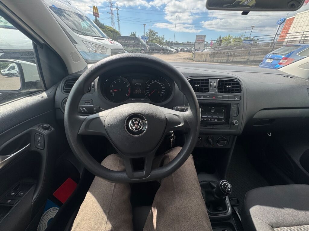 Volkswagen Polo 2015 Valkoinen