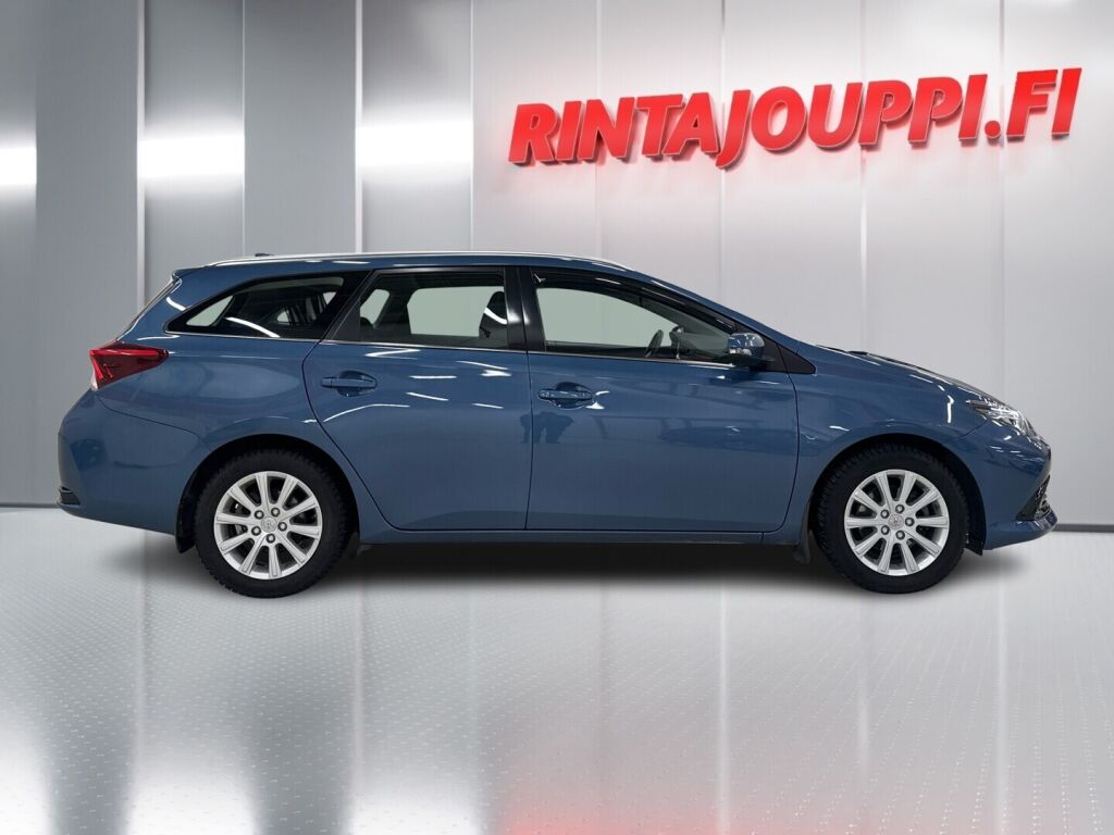 Toyota Auris 2015 Sininen