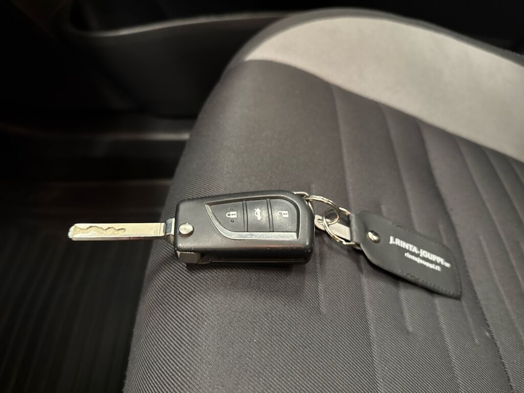 Toyota Auris 2015 Sininen