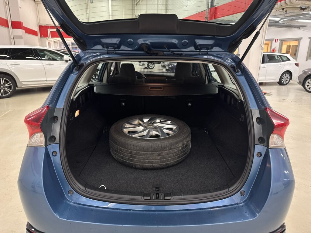 Toyota Auris 2015 Sininen