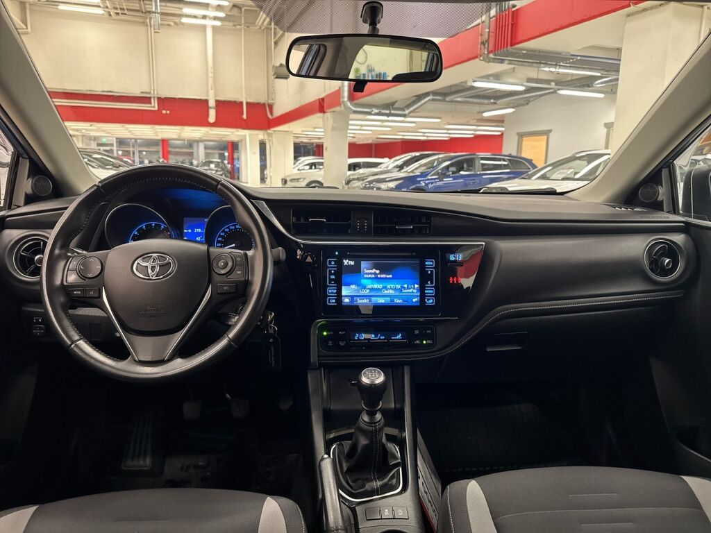 Toyota Auris 2015 Sininen