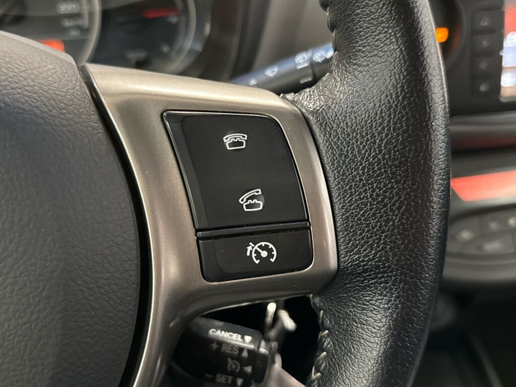 Toyota Yaris 2015 Valkoinen