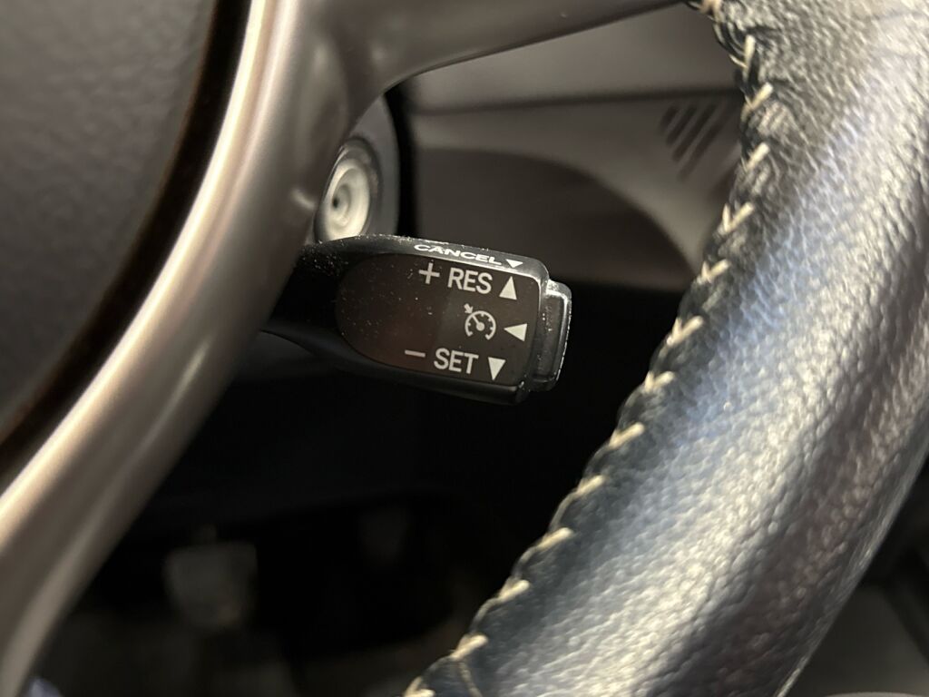 Toyota Yaris 2015 Valkoinen