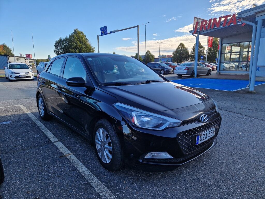 Hyundai i20 5d 2015 Musta