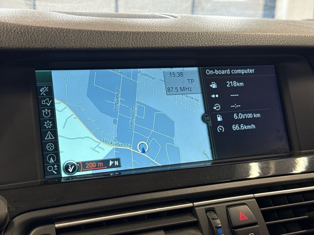 BMW 520 2011 Musta