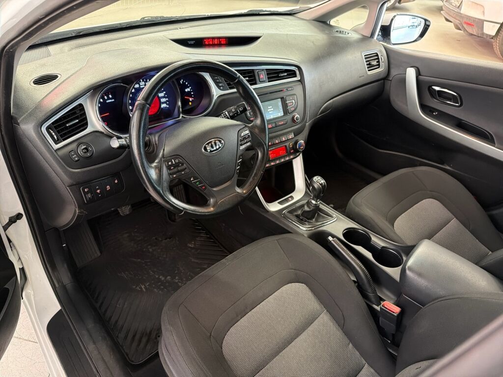 Kia Ceed 2016 Valkoinen