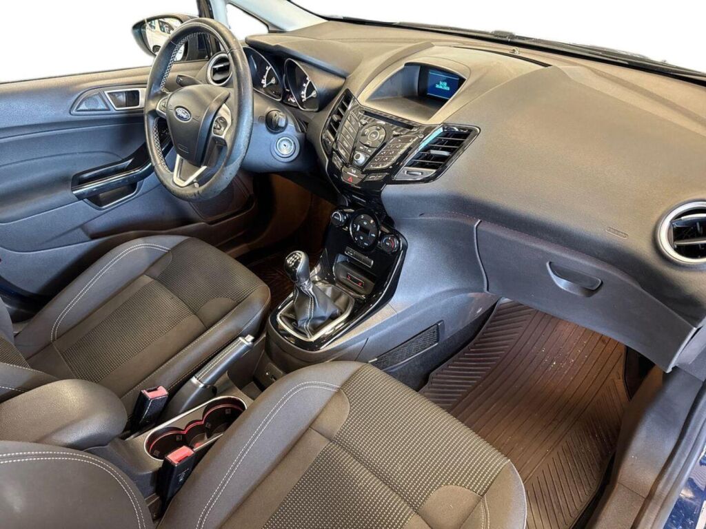 Ford Fiesta 2016 Sininen