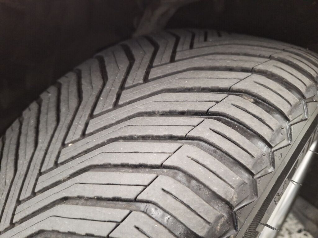 Audi A6 2011 Punainen