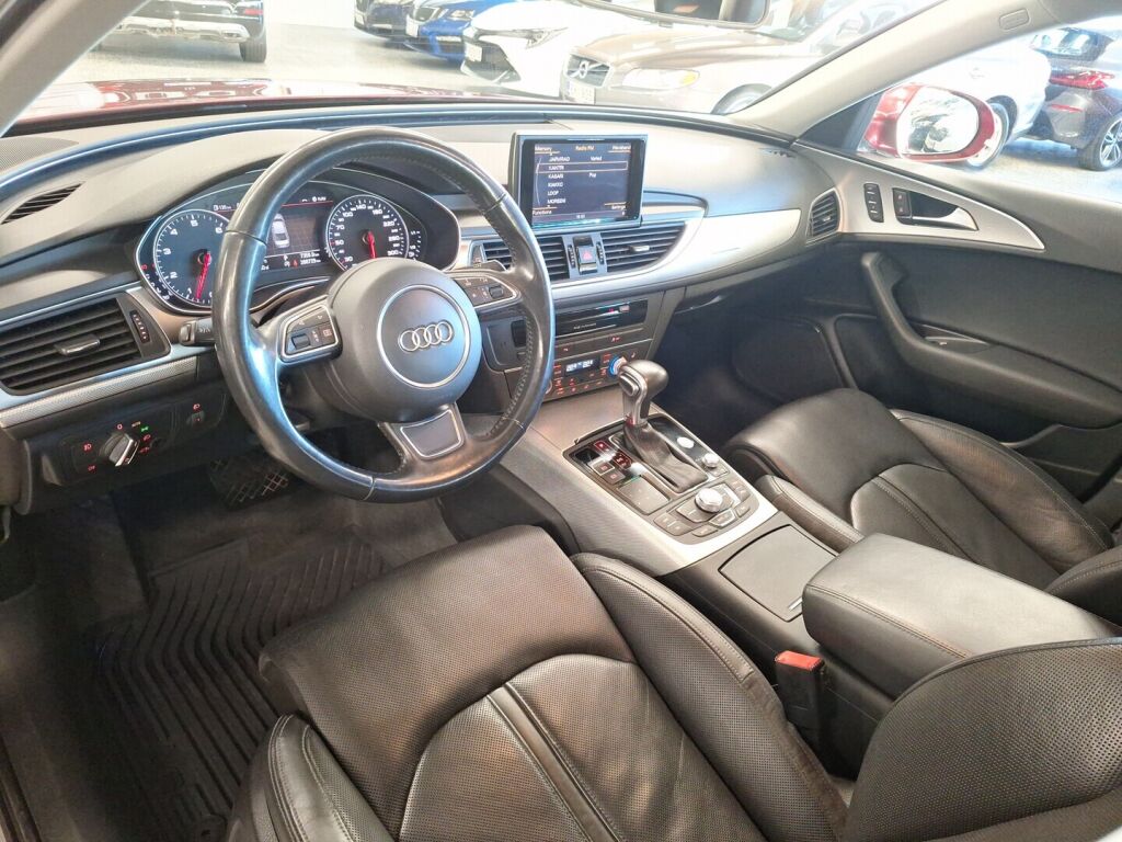Audi A6 2011 Punainen