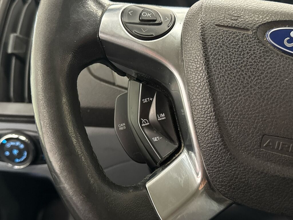 Ford Transit 2015 Ruskea (beige)