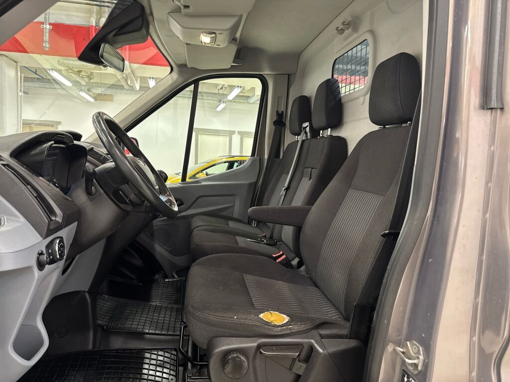 Ford Transit 2015 Ruskea (beige)