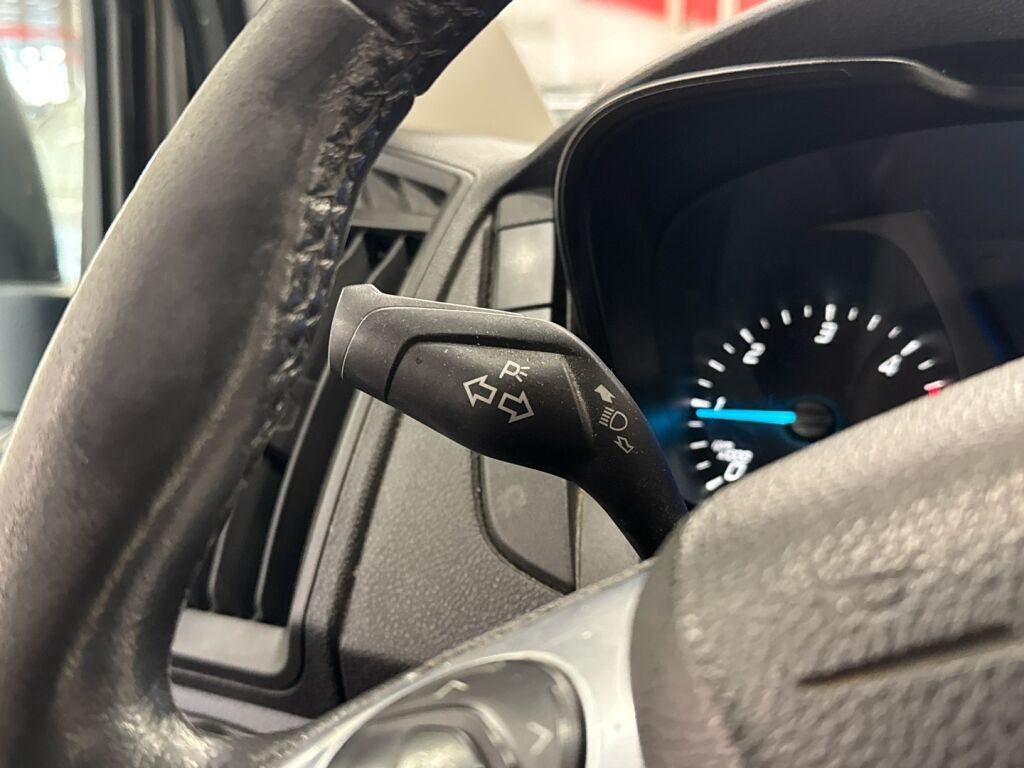 Ford Transit 2015 Ruskea (beige)