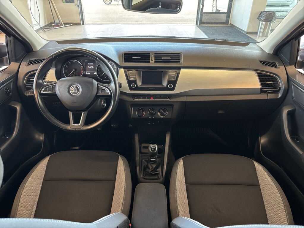 Skoda Fabia 2015 Ruskea (beige)
