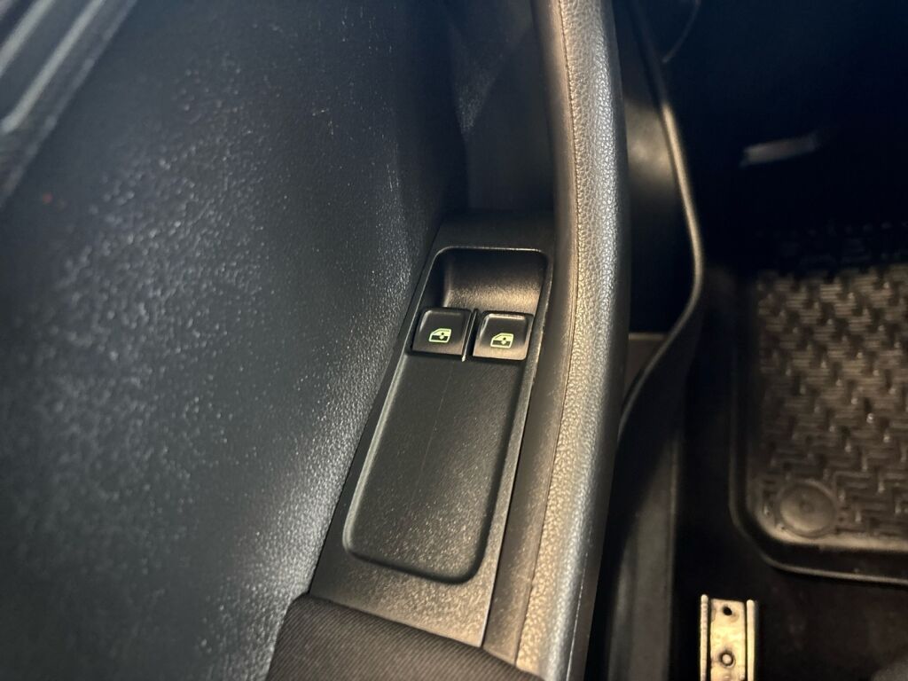 Skoda Fabia 2015 Ruskea (beige)