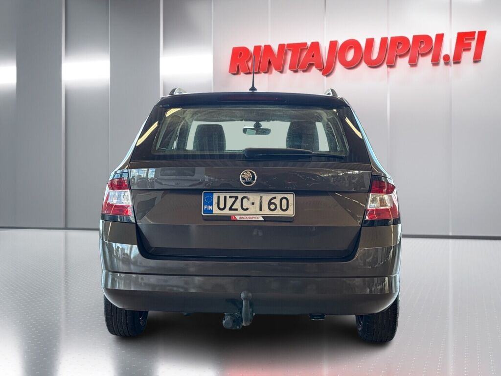 Skoda Fabia 2015 Ruskea (beige)